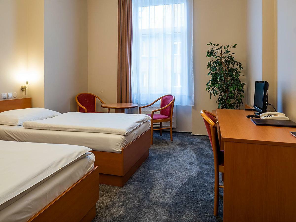Hotel Olympia Ceska Lipa Ngoại thất bức ảnh
