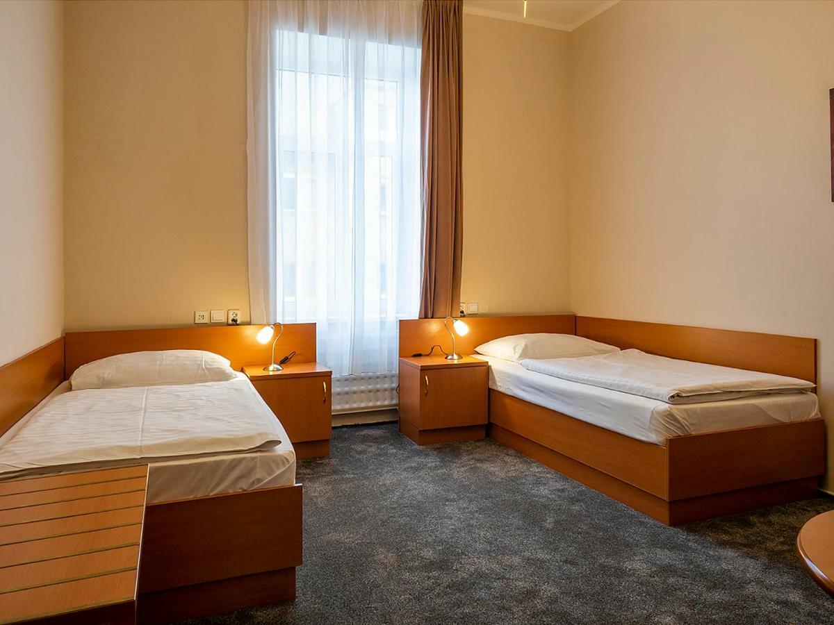 Hotel Olympia Ceska Lipa Ngoại thất bức ảnh