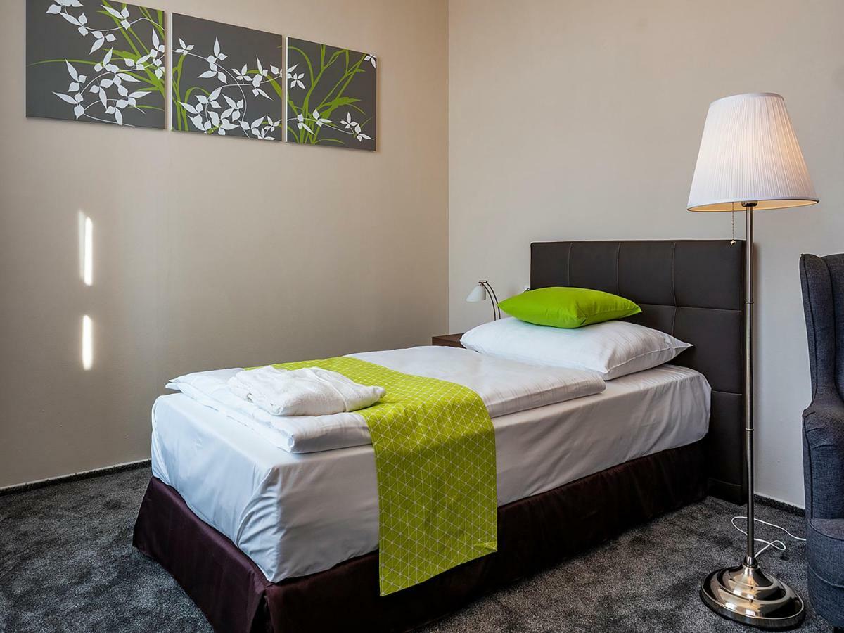 Hotel Olympia Ceska Lipa Ngoại thất bức ảnh