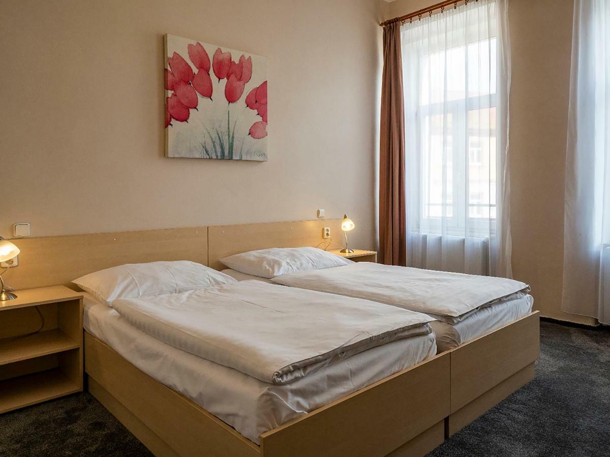 Hotel Olympia Ceska Lipa Ngoại thất bức ảnh