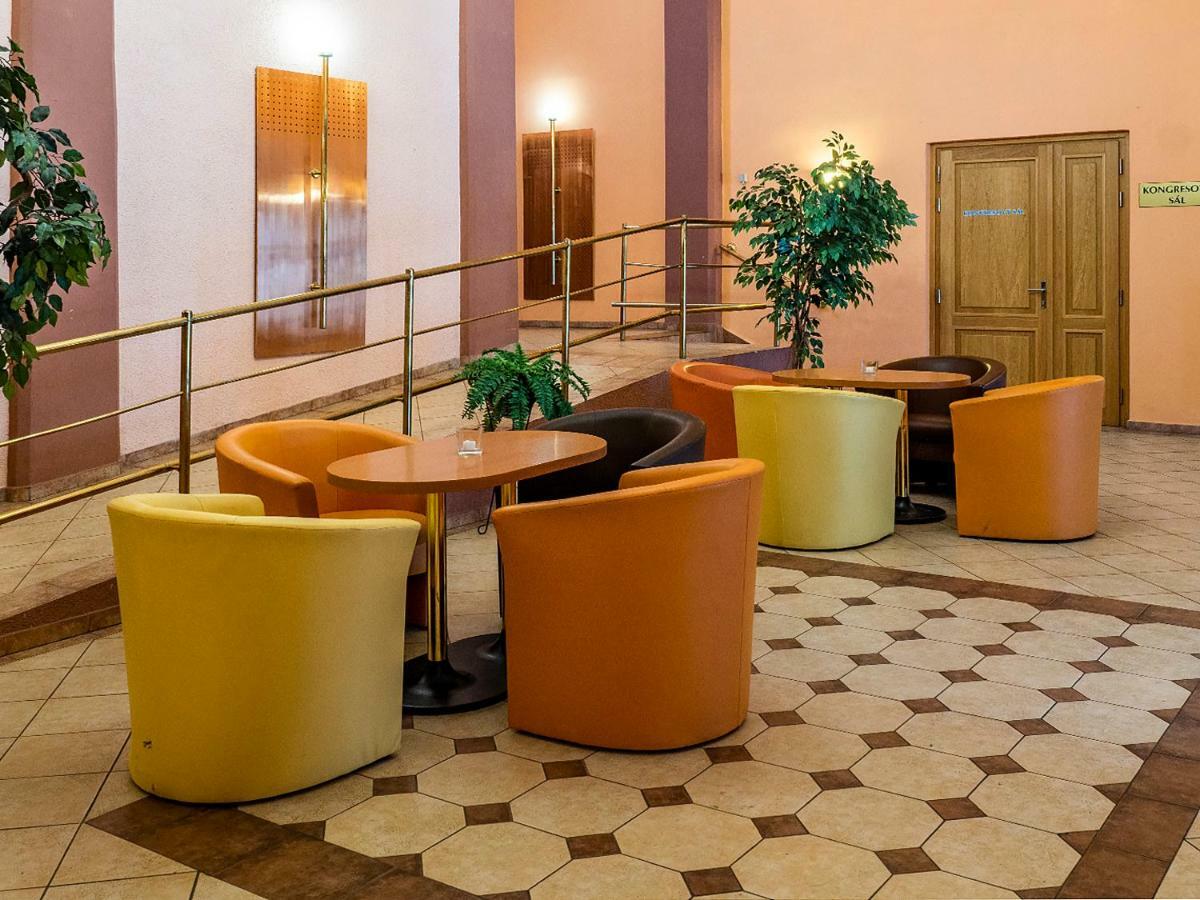 Hotel Olympia Ceska Lipa Ngoại thất bức ảnh